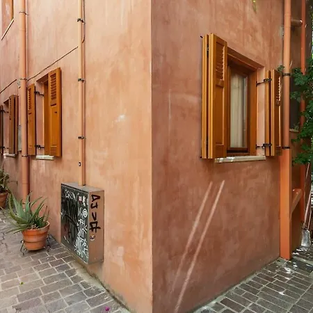 Cozy House In The Old Town *