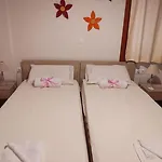 Cozy House In The Old Town 아파트 하니아